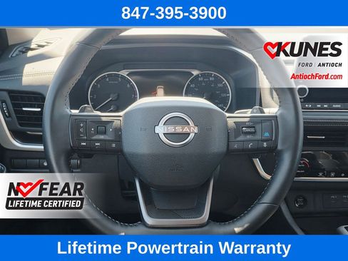 Used 2025 Nissan Rogue SV image 38