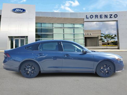 Used 2025 Honda Accord SE image 4