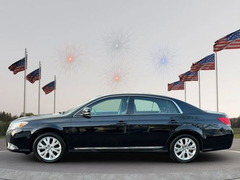 Used 2012 Toyota Avalon FWD image 4