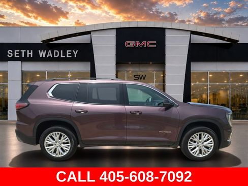 Used 2026 GMC Acadia Elevation w/ Elevation Premium Package AWD/4WD image 8
