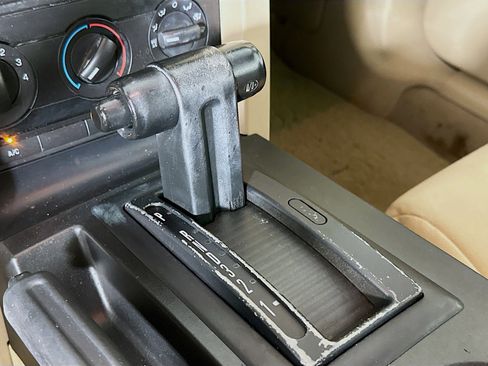 Used 2009 Ford Mustang Coupe image 22