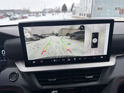 Used 2025 Ford Explorer ST-Line w/ Premium Package image 16