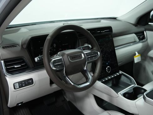 New 2026 GMC Terrain Denali w/ LPO, Black Badging Package image 26