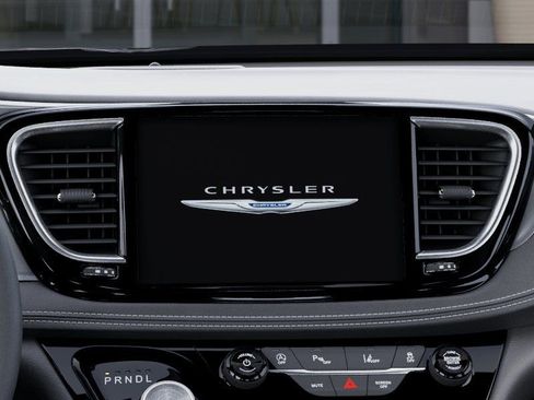 New 2026 Chrysler Pacifica Select image 18