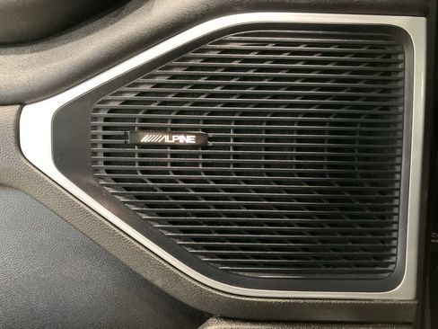 Used 2024 Jeep Wagoneer Series III AWD/4WD image 13