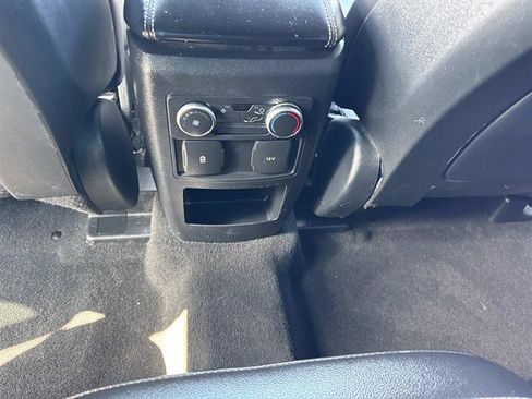 Used 2020 Ford Explorer XLT w/ Equipment Group 202A AWD/4WD image 12