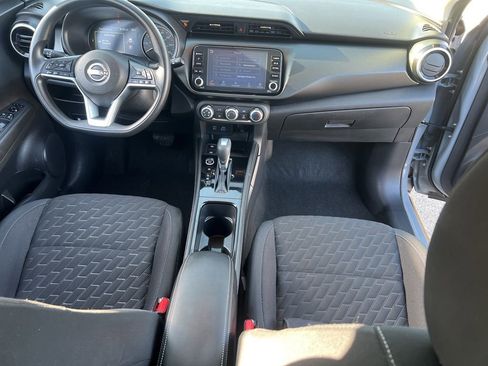 Used 2023 Nissan Kicks SV image 18