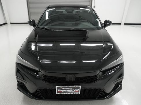 Used 2023 Honda Civic Sport image 2