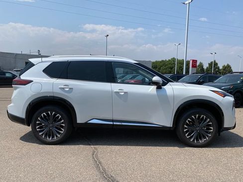 New 2026 Nissan Rogue Platinum AWD/4WD image 6