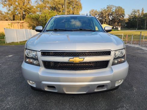 Used 2013 Chevrolet Avalanche LT image 8