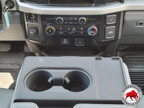 New 2026 Ford F450 XL w/ XL Chrome Package RWD image 22