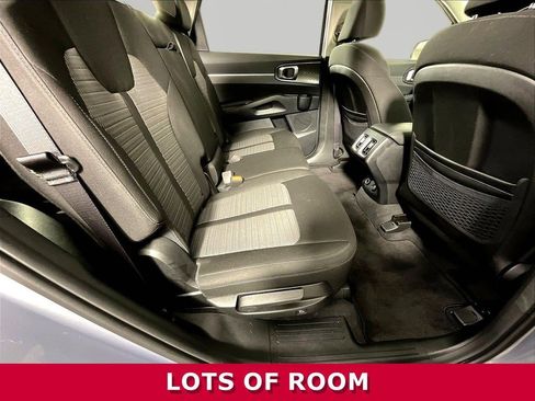 Used 2023 Kia Sorento LX FWD image 22
