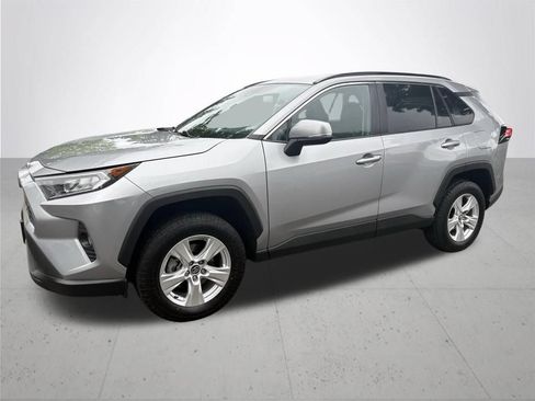 Used 2021 Toyota RAV4 XLE w/ XLE Grade Weather Package AWD/4WD image 2