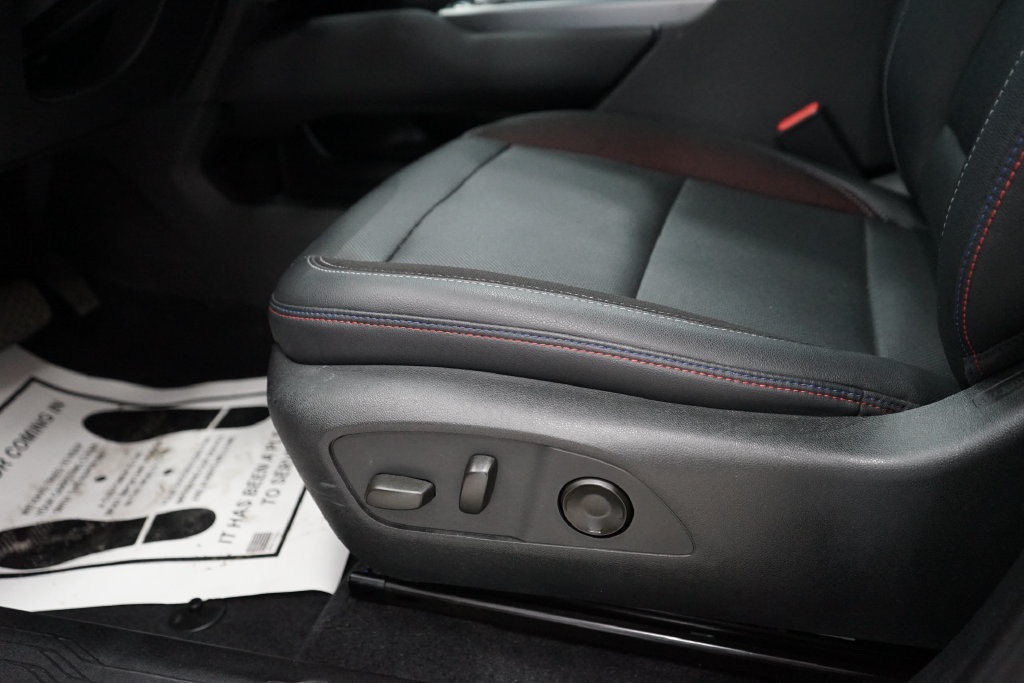 Used 2024 Chevrolet Equinox EV RS w/ Active Safety Package 3 FWD image 28