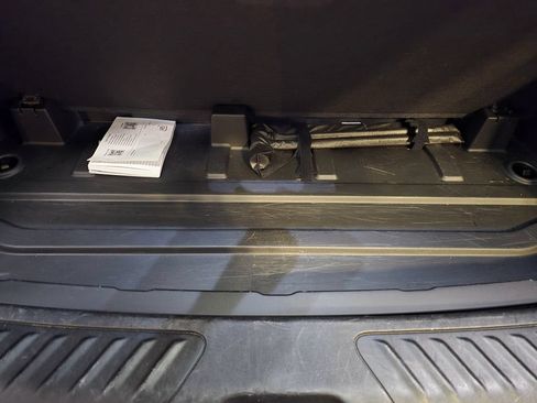 Used 2024 Chevrolet Tahoe LT AWD/4WD image 45