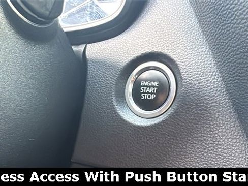 Used 2024 Toyota Corolla SE image 6