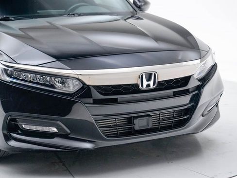 Used 2019 Honda Accord Sport image 12