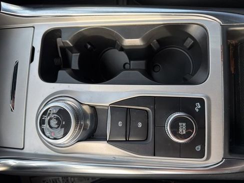 Used 2022 Ford Explorer XLT w/ Equipment Group 202A image 37