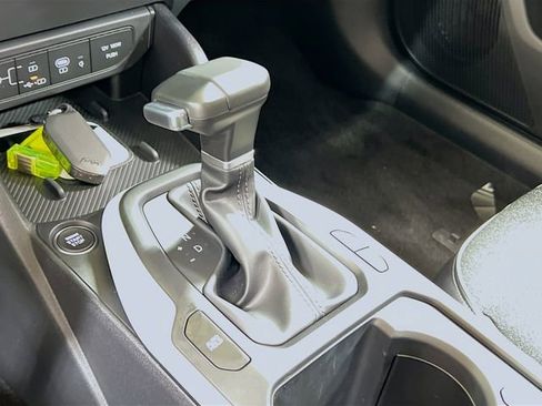 New 2025 Kia K4 GT-Line image 17