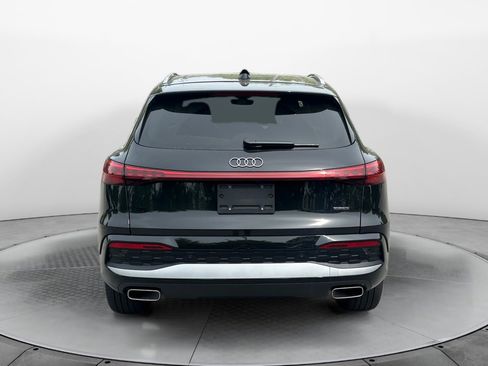 Used 2025 Audi Q5 Premium Plus w/ Premium Plus AWD/4WD image 6