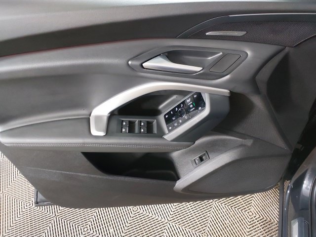 Used 2026 Audi Q5 Premium Plus AWD/4WD image 17