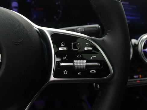 Certified 2023 Mercedes-Benz GLB 250 image 15