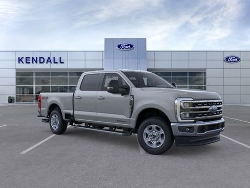New 2026 Ford F250 XLT w/ XLT Premium Package AWD/4WD image 7