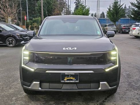 New 2026 Kia EV9 Light image 8
