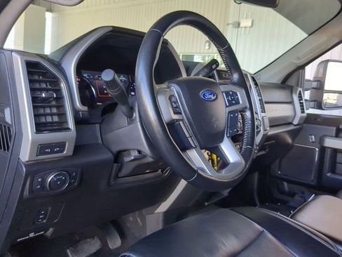 Used 2021 Ford F250 Lariat w/ Tremor Off-Road Package image 16