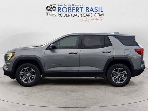 Used 2025 GMC Terrain Elevation image 2