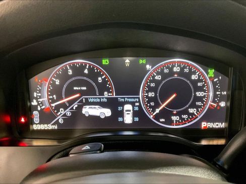 Used 2015 Cadillac Escalade ESV Premium image 20