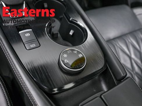 Used 2023 Nissan Rogue Platinum image 22