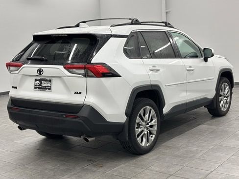 Used 2023 Toyota RAV4 XLE Premium image 2