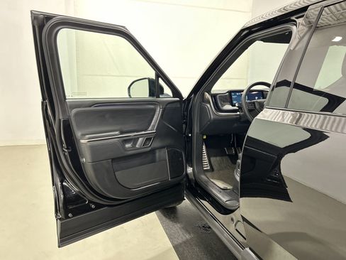 Used 2024 Rivian R1T Adventure Dual AWD/4WD image 16