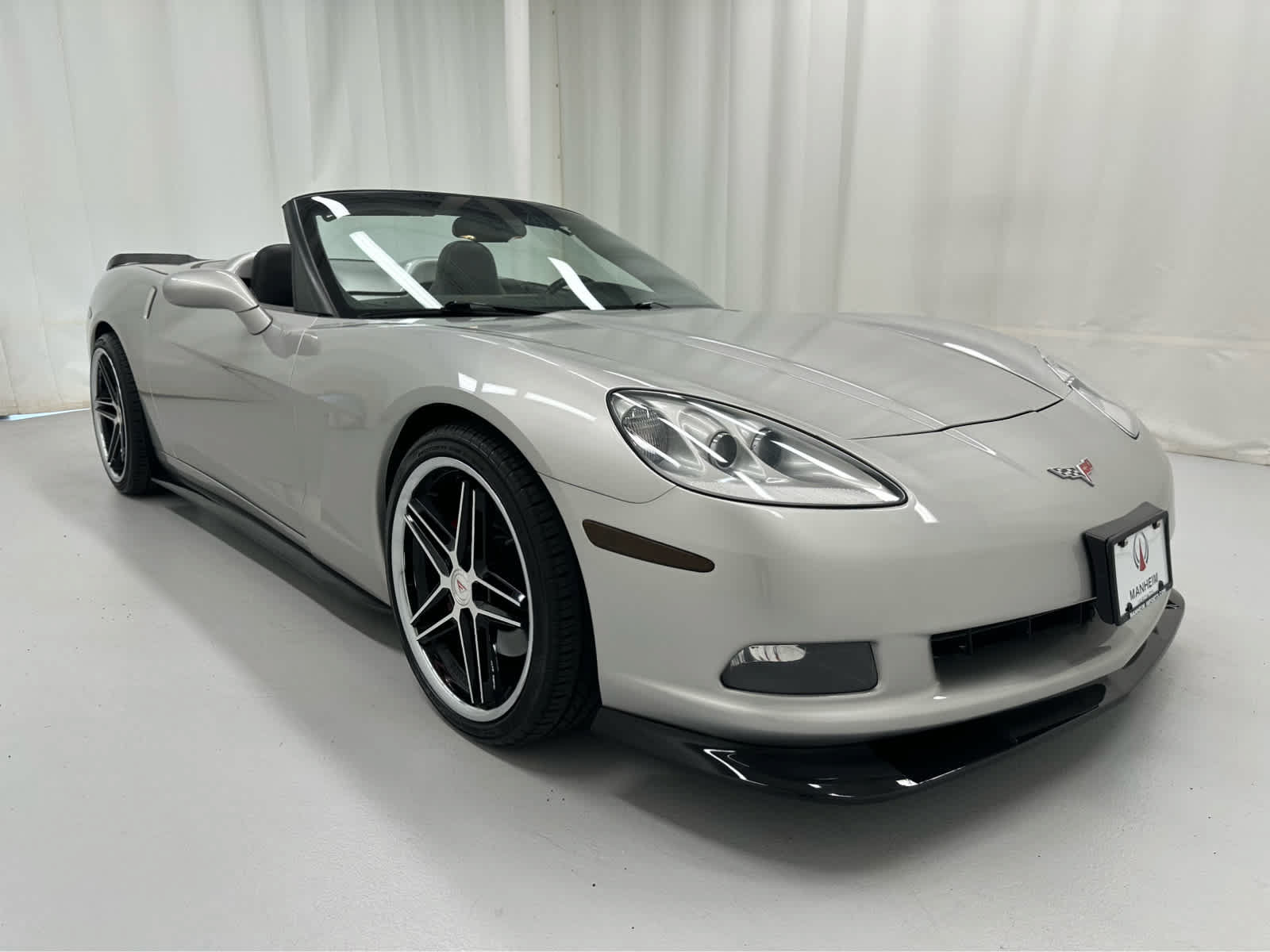 Used 2007 Chevrolet Corvette Convertible w/ Preferred Equipment Group RWD image 2