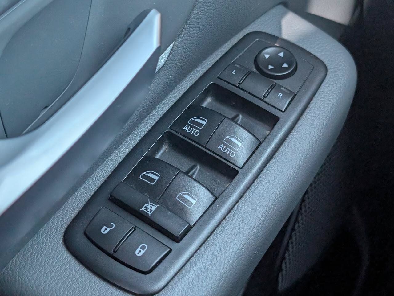 Used 2019 RAM 1500 Big Horn AWD/4WD image 10