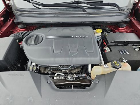 Used 2020 Jeep Cherokee Limited image 38