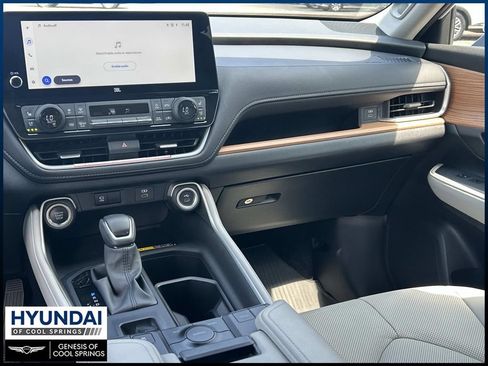 Used 2025 Toyota Grand Highlander FWD image 28