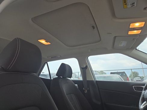 Used 2026 Hyundai Venue SEL FWD image 17