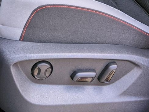 New 2026 Volkswagen Atlas Peak Edition image 12