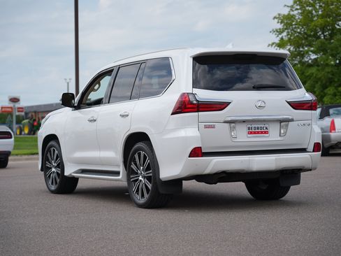 Used 2016 Lexus LX 570 4WD w/ Luxury Package image 5