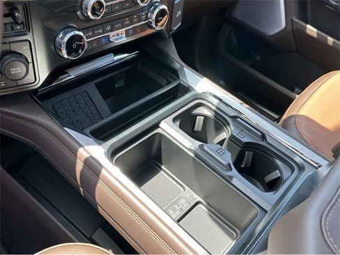 New 2025 Ford F250 King Ranch w/ FX4 Off-Road Package image 32