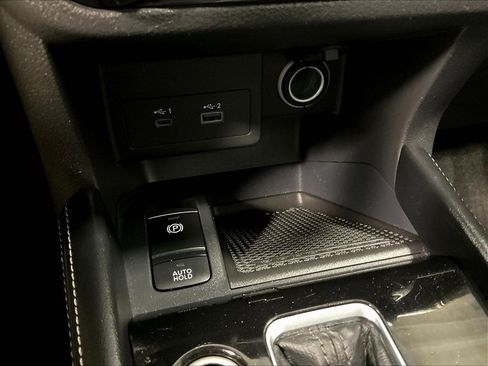 Used 2023 Nissan Kicks SR w/ SR Premium Package FWD image 26