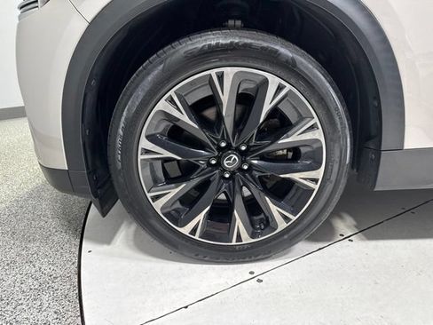 Used 2024 MAZDA CX-90 Plug-In Hybrid w/ Premium Pkg AWD/4WD image 10