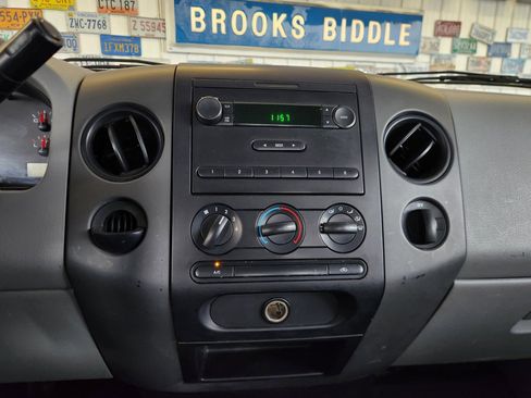 Used 2005 Ford F150 XL image 6