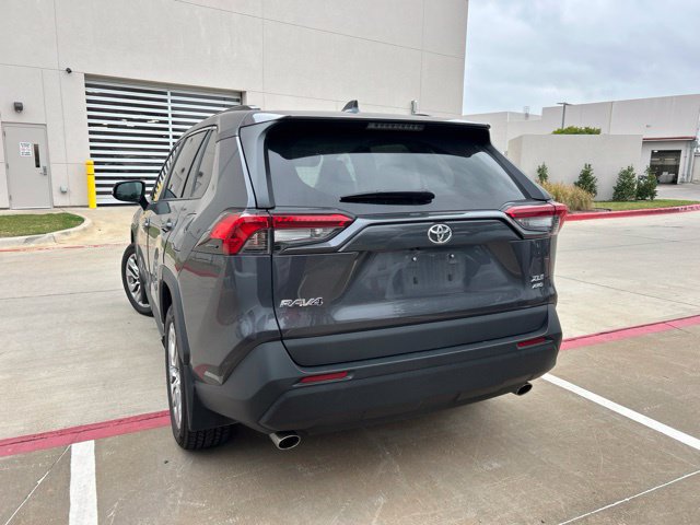 Used 2020 Toyota RAV4 XLE Premium AWD/4WD image 6