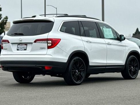 Certified 2022 Honda Pilot Special Edition image 4