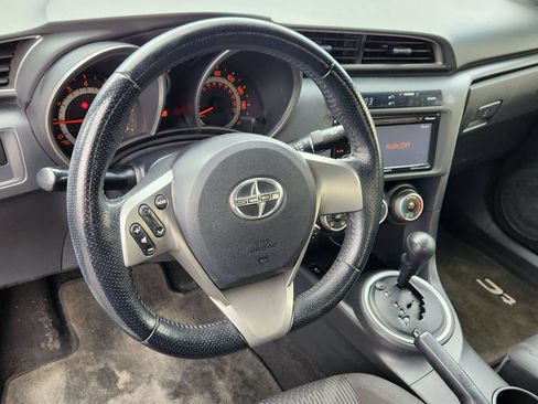 Used 2013 Scion tC FWD image 29
