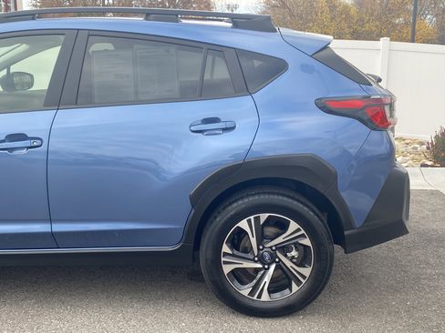 Used 2024 Subaru Crosstrek 2.0i Premium image 4