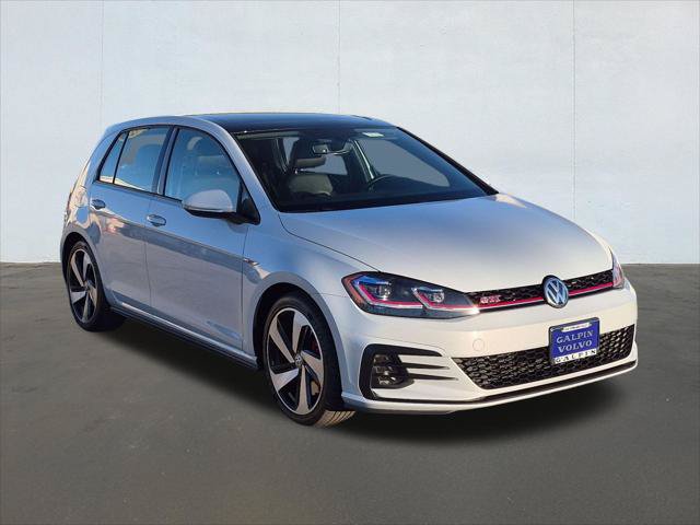 Used 2020 Volkswagen GTI SE FWD image 3